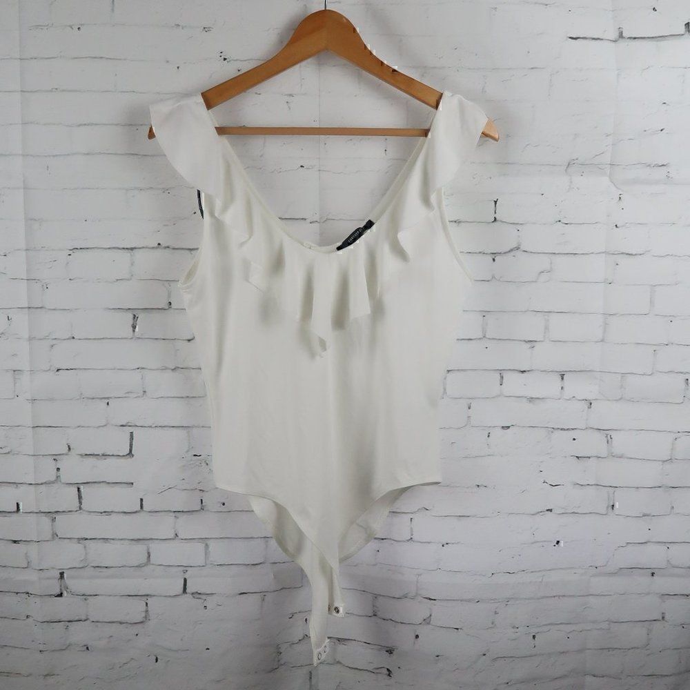 FOREVER 21 WHITE SLEEVELESS RUFFLE DEEP ROUND NECK BODYSUIT SIZE LARGE NWT